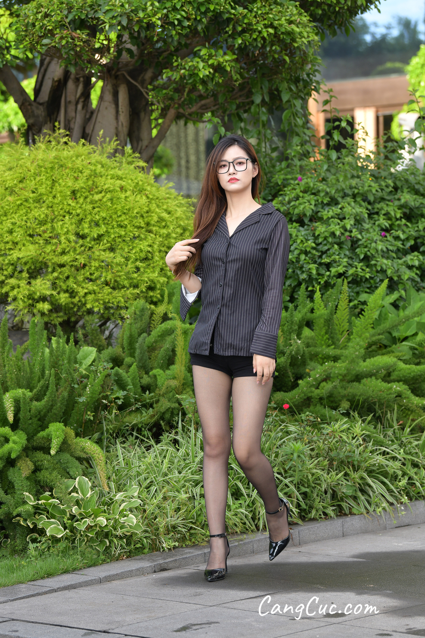 [精选街拍作品] No.3406 衬衫短裤搭配